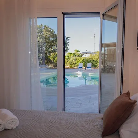 Casa vacanze αngelique Pool Garden Atsipopoulo