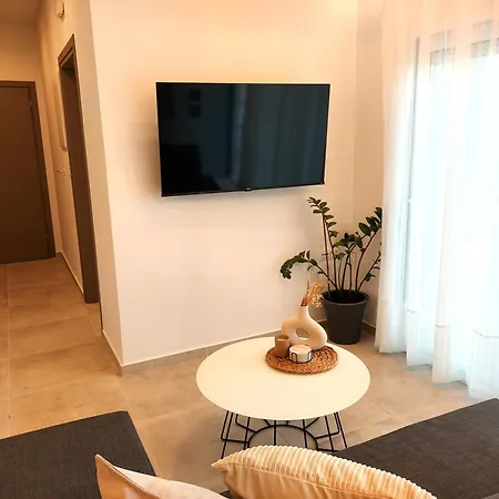 Casa vacanze αngelique Pool Garden Atsipopoulo