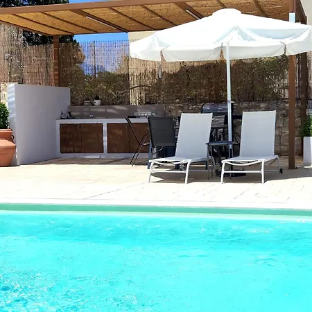 αngelique Pool Garden